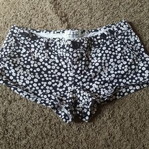 Daisy print shorts